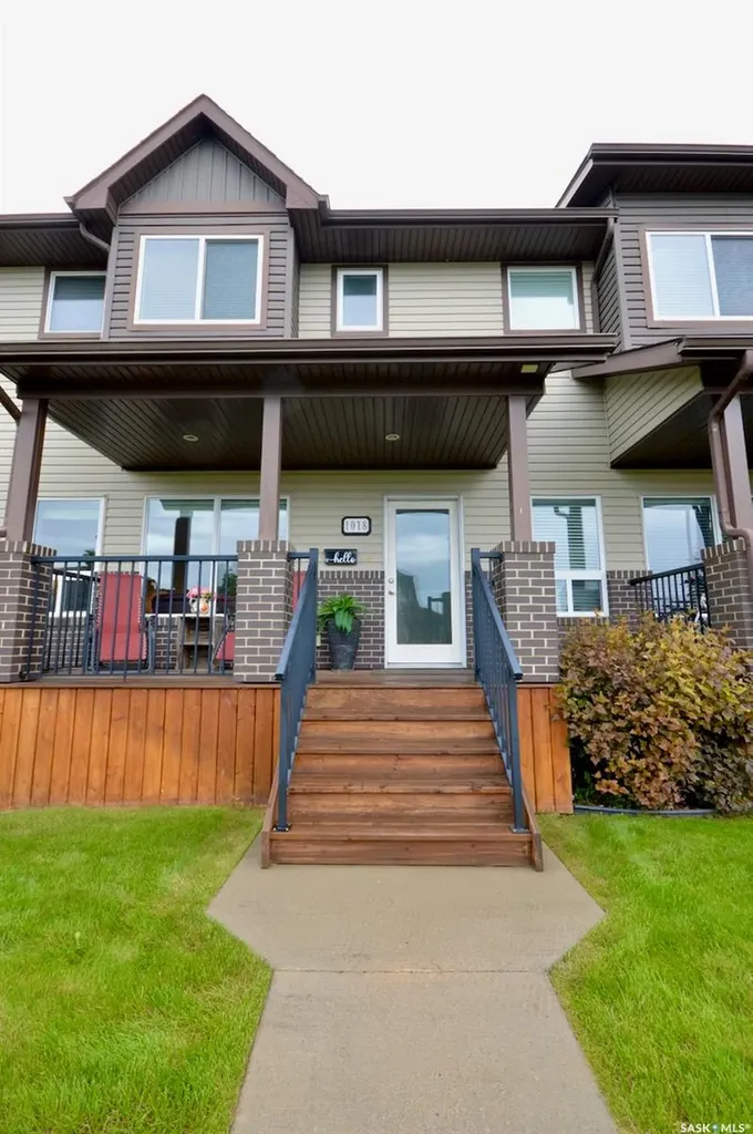 1018 Willowgrove Crescent Saskatoon SK S7W 0H7