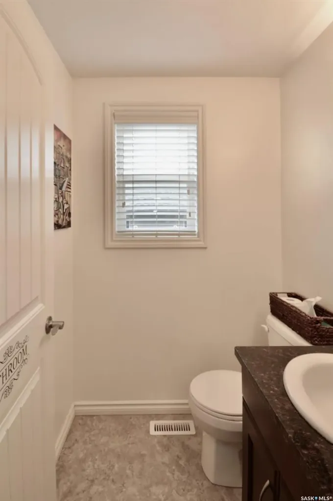 1018 Willowgrove Crescent Saskatoon SK S7W 0H7
