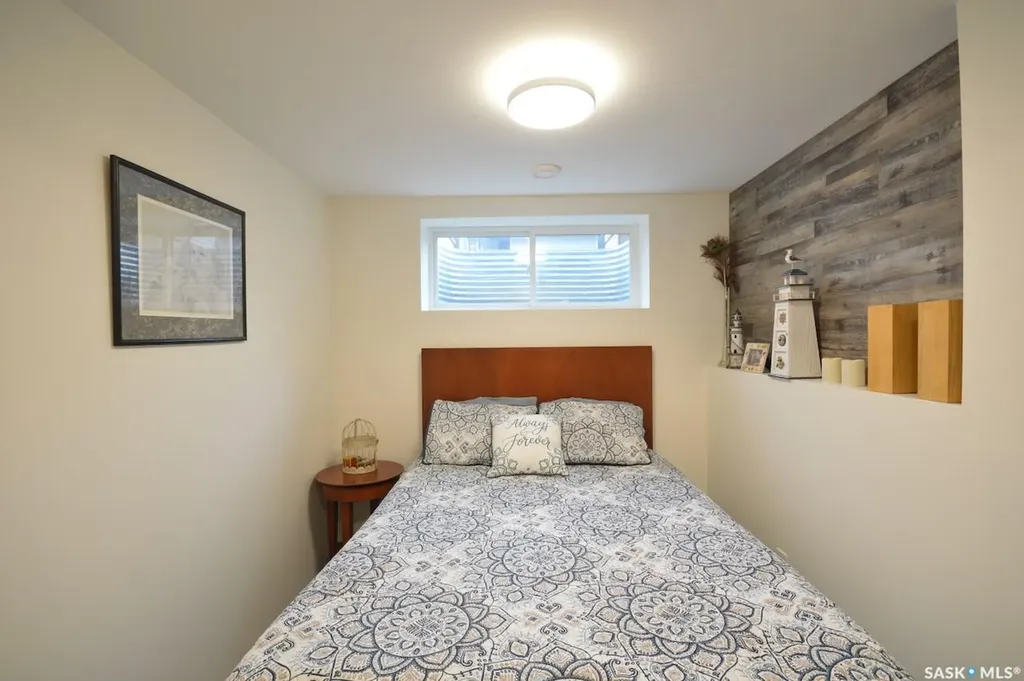 1018 Willowgrove Crescent Saskatoon SK S7W 0H7