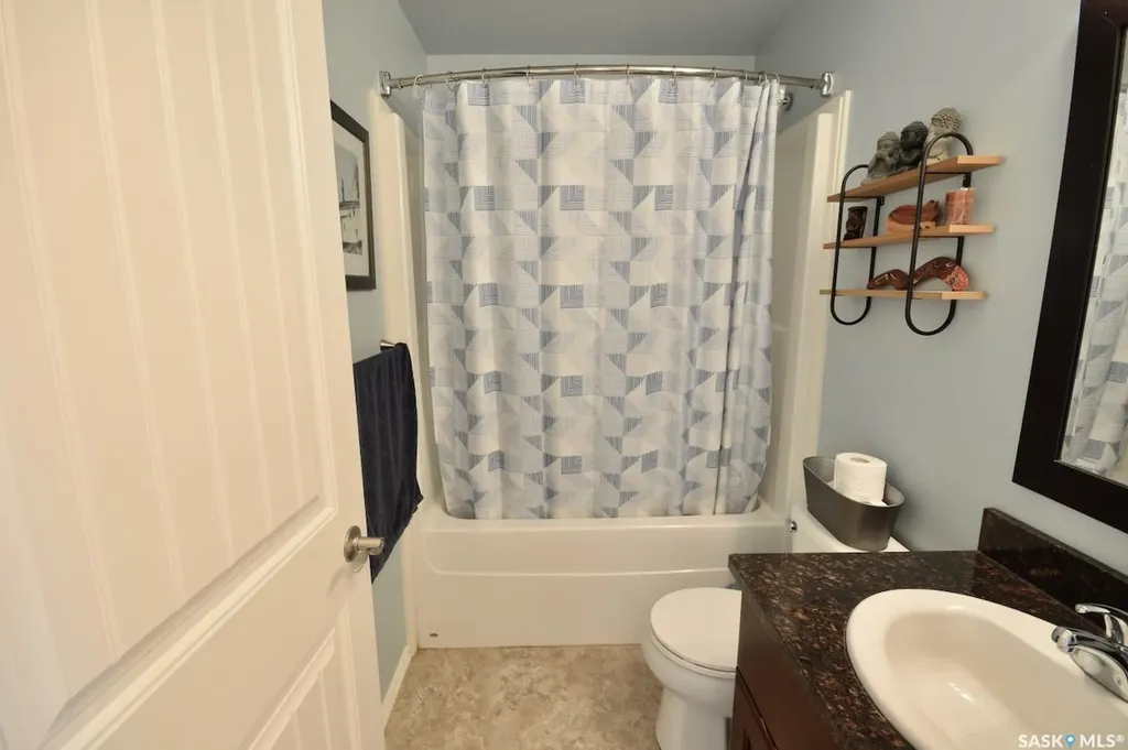 1018 Willowgrove Crescent Saskatoon SK S7W 0H7