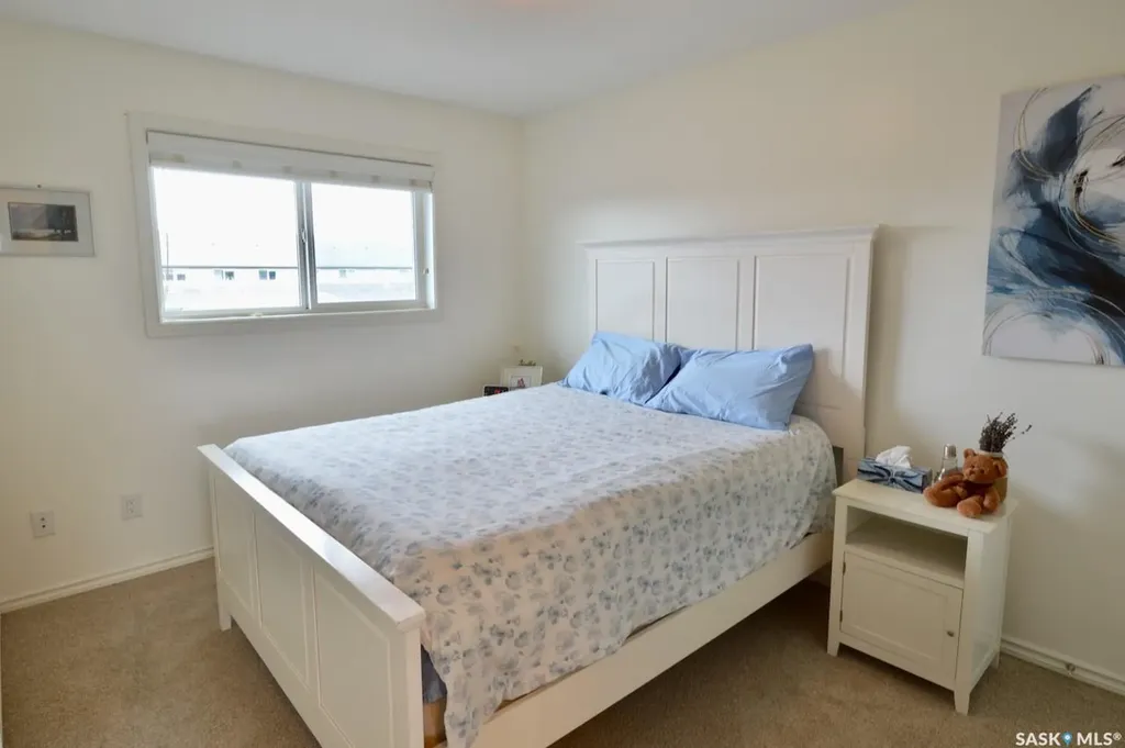 1018 Willowgrove Crescent Saskatoon SK S7W 0H7