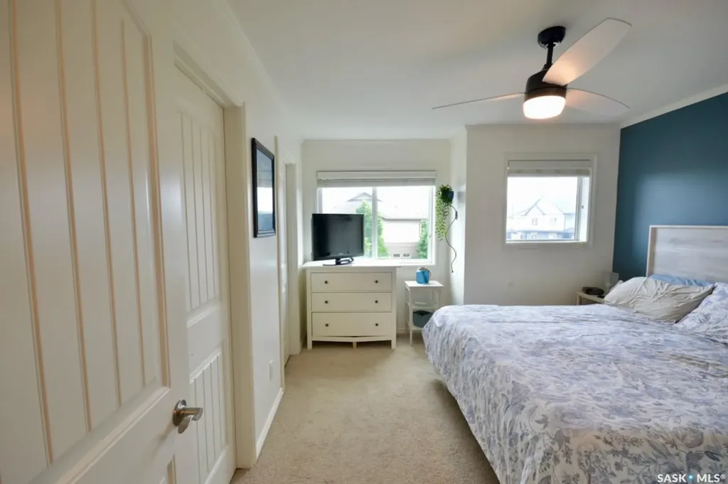 1018 Willowgrove Crescent Saskatoon SK S7W 0H7