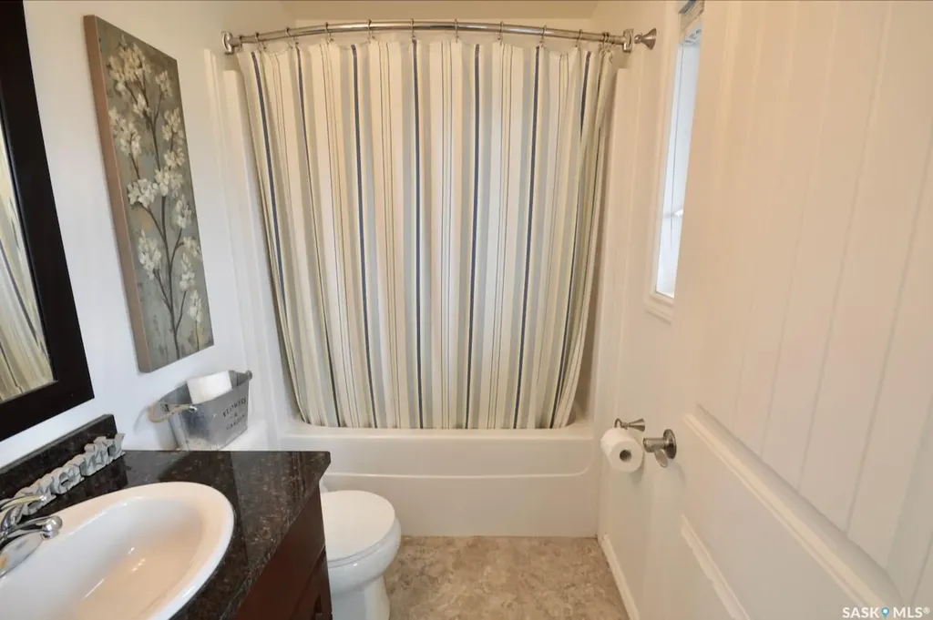 1018 Willowgrove Crescent Saskatoon SK S7W 0H7