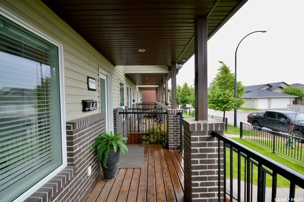 1018 Willowgrove Crescent Saskatoon SK S7W 0H7