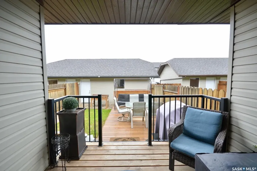 1018 Willowgrove Crescent Saskatoon SK S7W 0H7
