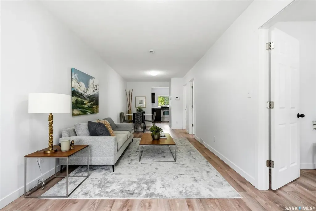 831 K Avenue N Saskatoon SK S7L 2N2
