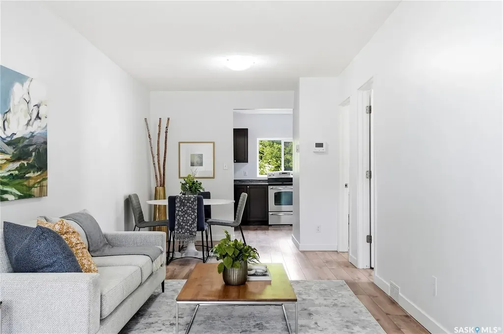 831 K Avenue N Saskatoon SK S7L 2N2