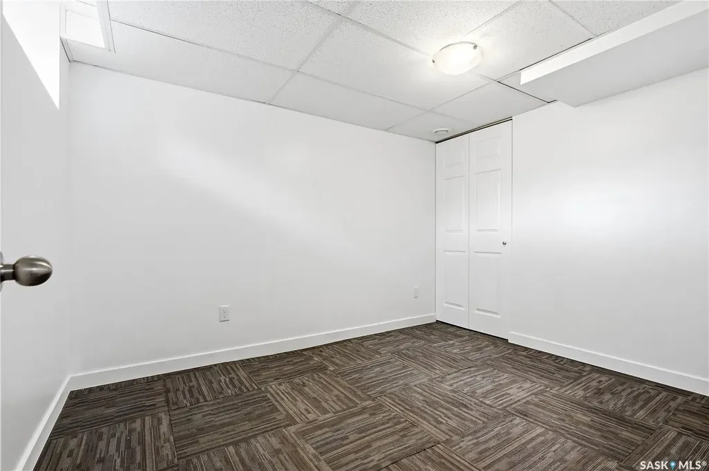 831 K Avenue N Saskatoon SK S7L 2N2