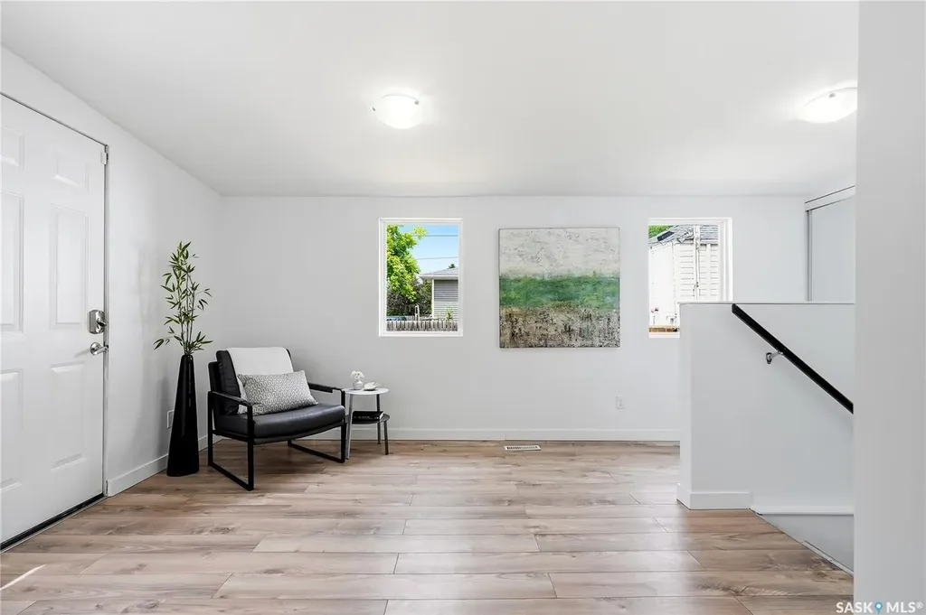 831 K Avenue N Saskatoon SK S7L 2N2