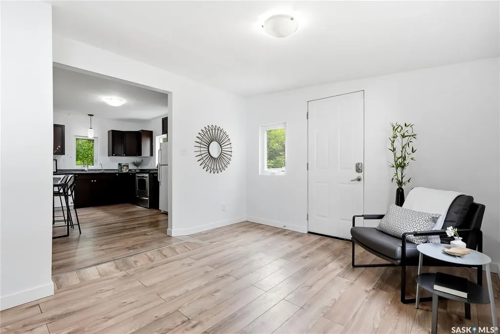831 K Avenue N Saskatoon SK S7L 2N2