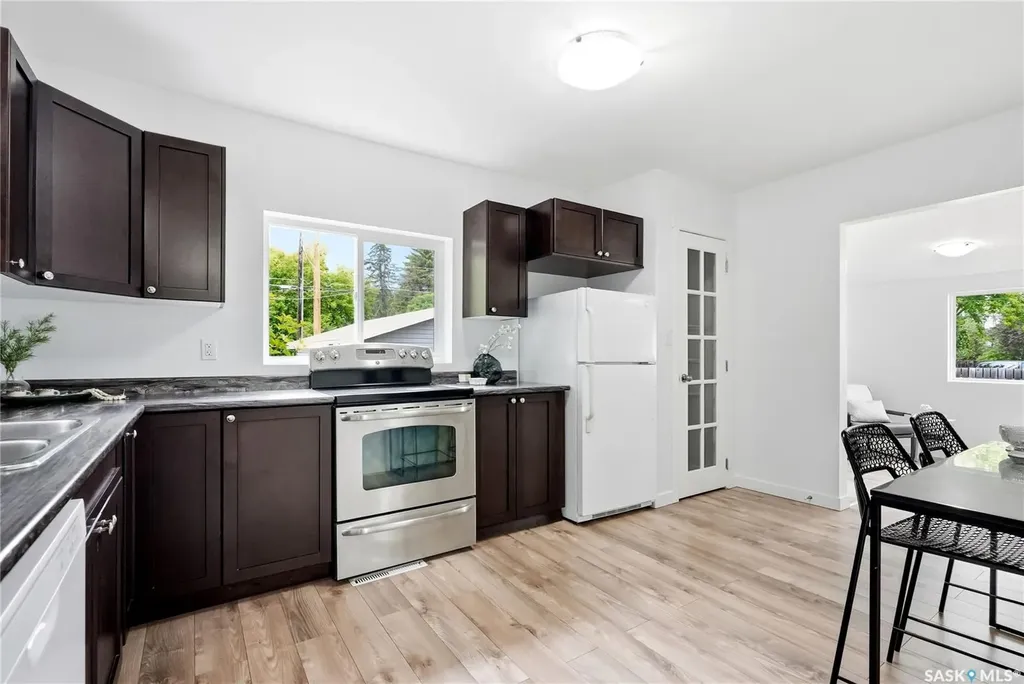 831 K Avenue N Saskatoon SK S7L 2N2