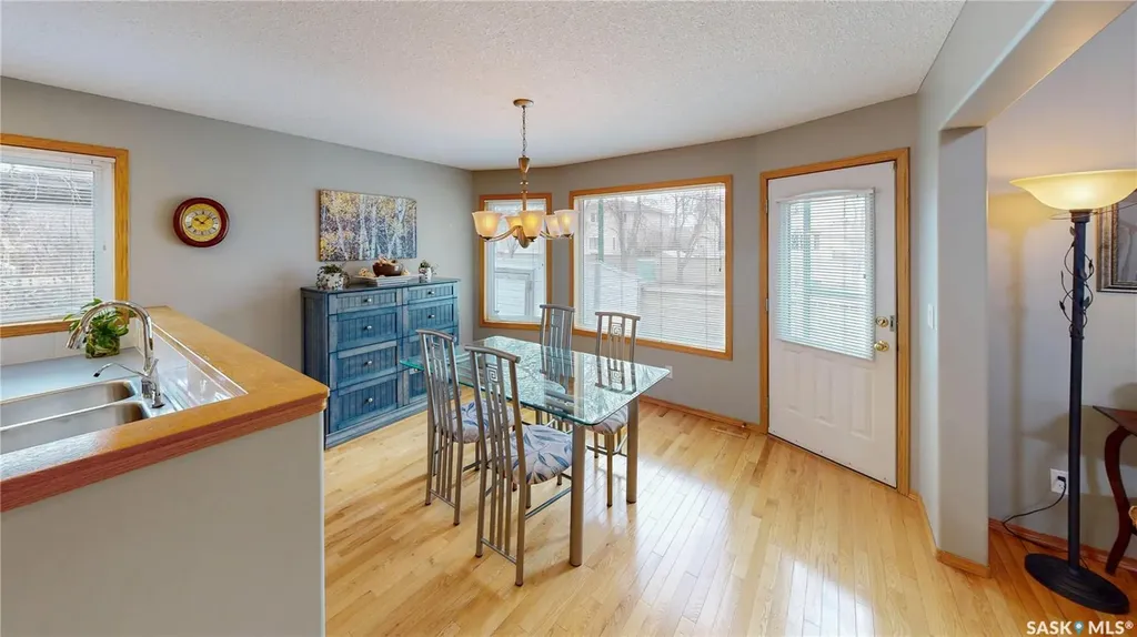 3254 Peyson Bay E Regina SK S4V 2W8