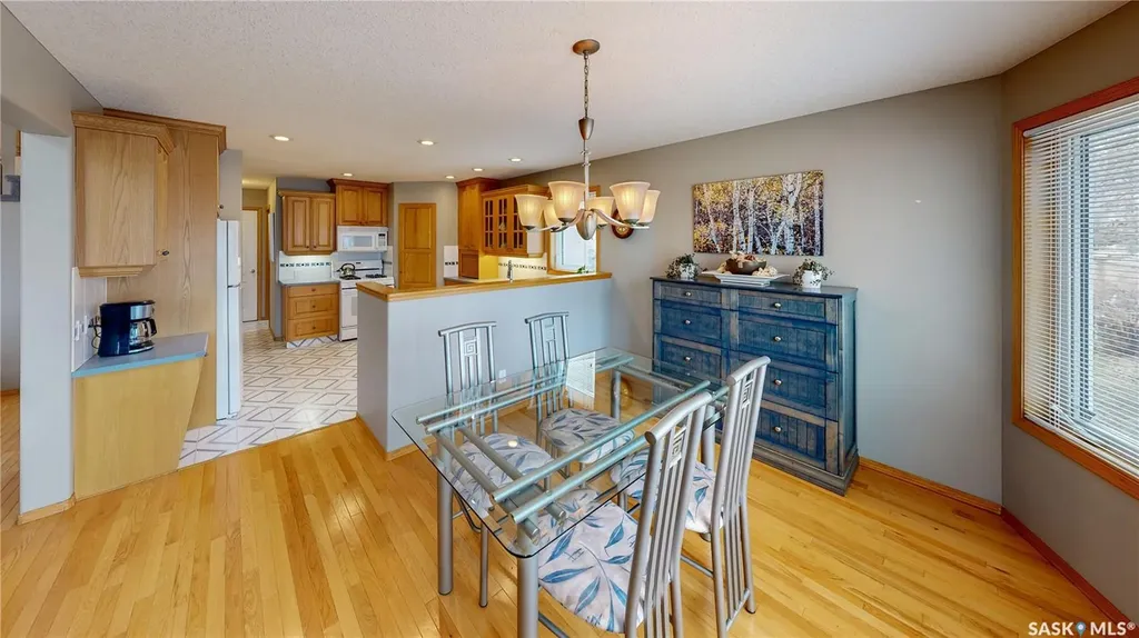 3254 Peyson Bay E Regina SK S4V 2W8