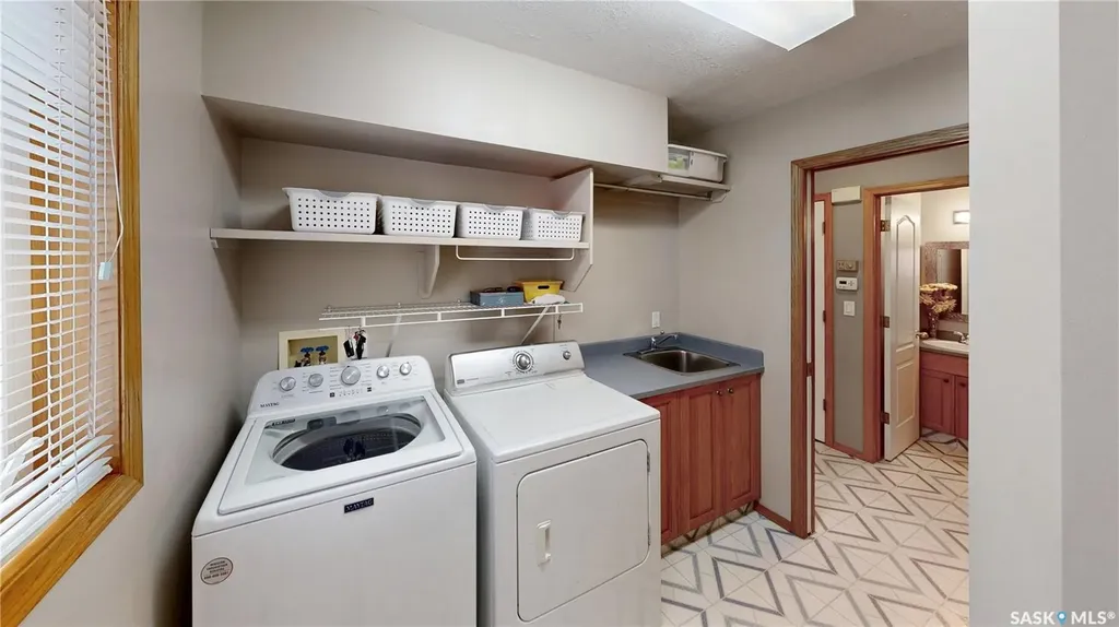 3254 Peyson Bay E Regina SK S4V 2W8