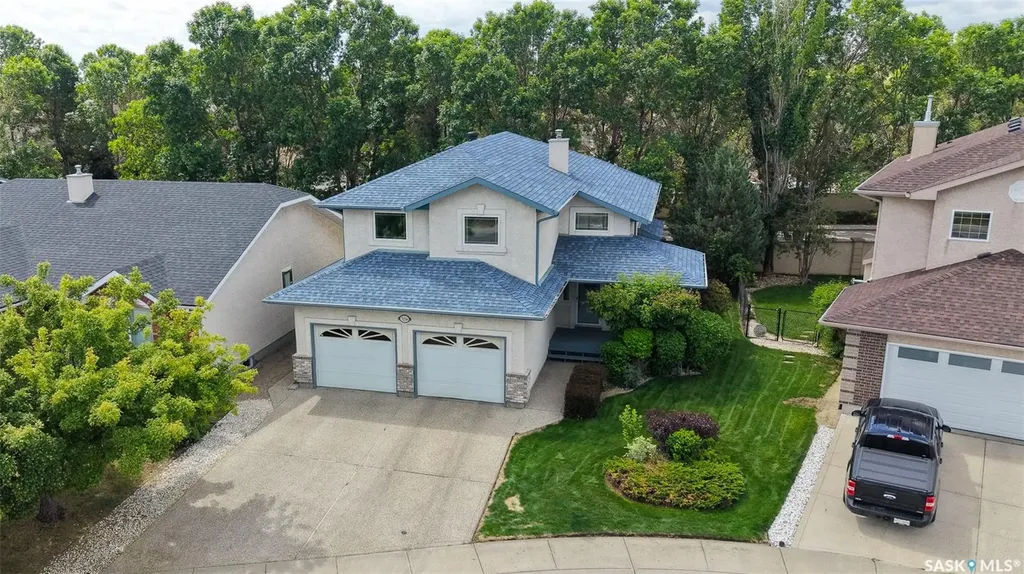 3254 Peyson Bay E Regina SK S4V 2W8