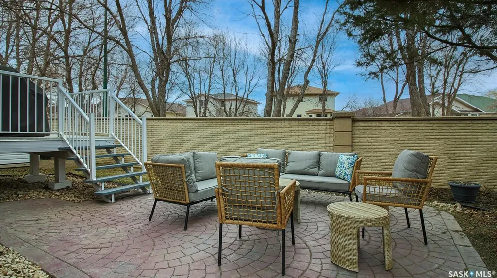 3254 Peyson Bay E Regina SK S4V 2W8