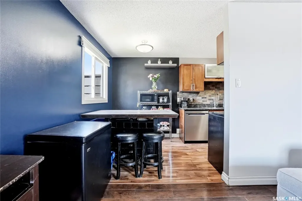 115 Acadia Drive Saskatoon SK S7H 4T8