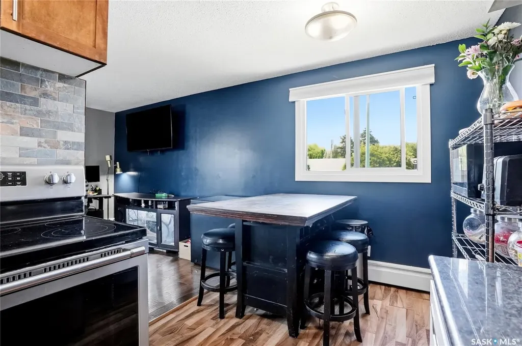 115 Acadia Drive Saskatoon SK S7H 4T8