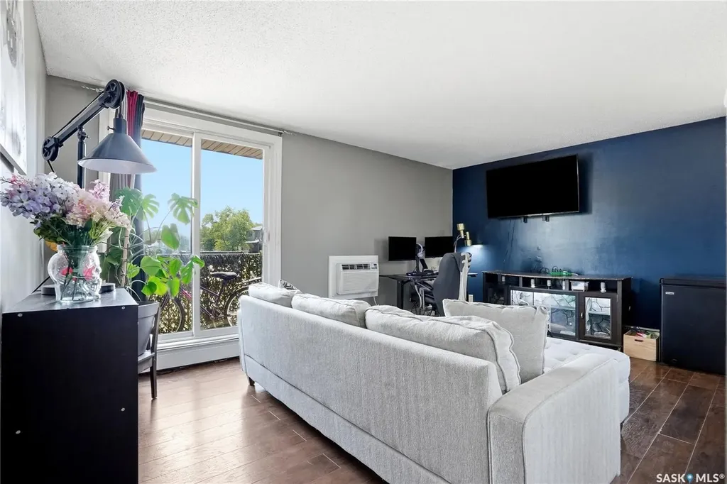 115 Acadia Drive Saskatoon SK S7H 4T8
