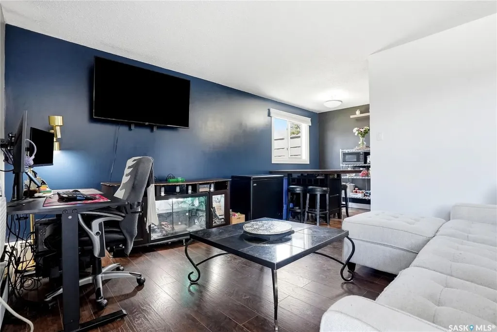 115 Acadia Drive Saskatoon SK S7H 4T8