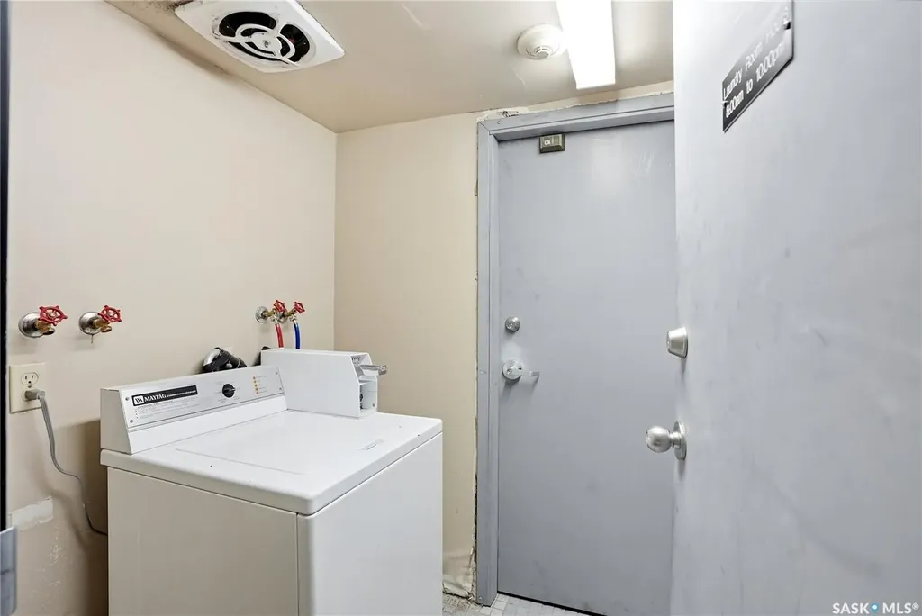 115 Acadia Drive Saskatoon SK S7H 4T8