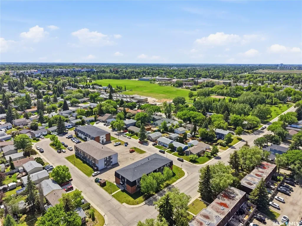 115 Acadia Drive Saskatoon SK S7H 4T8
