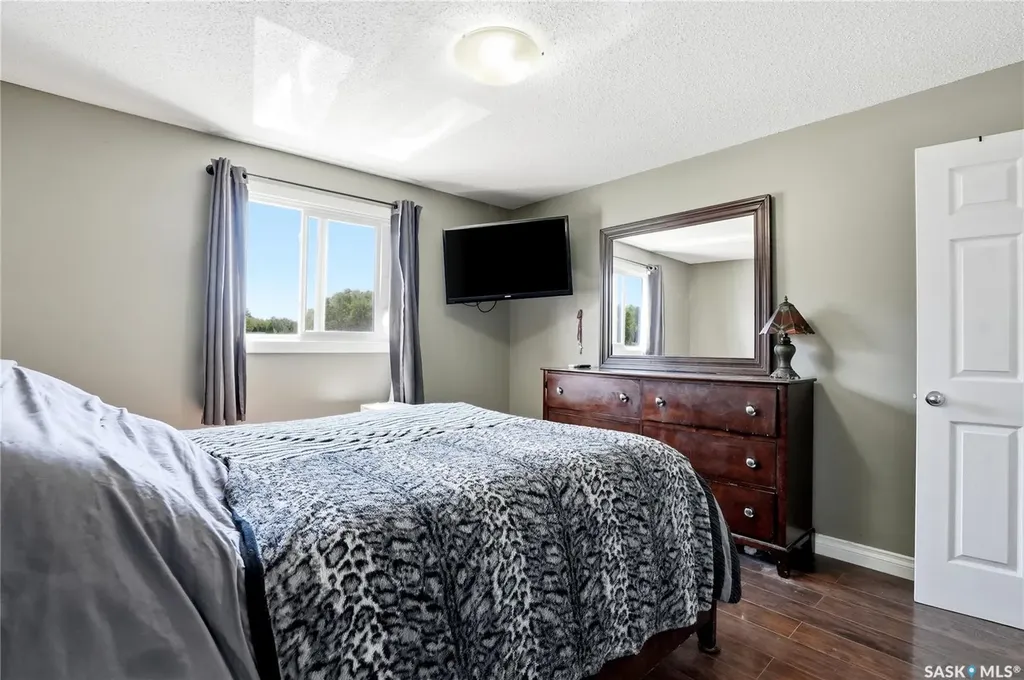 115 Acadia Drive Saskatoon SK S7H 4T8