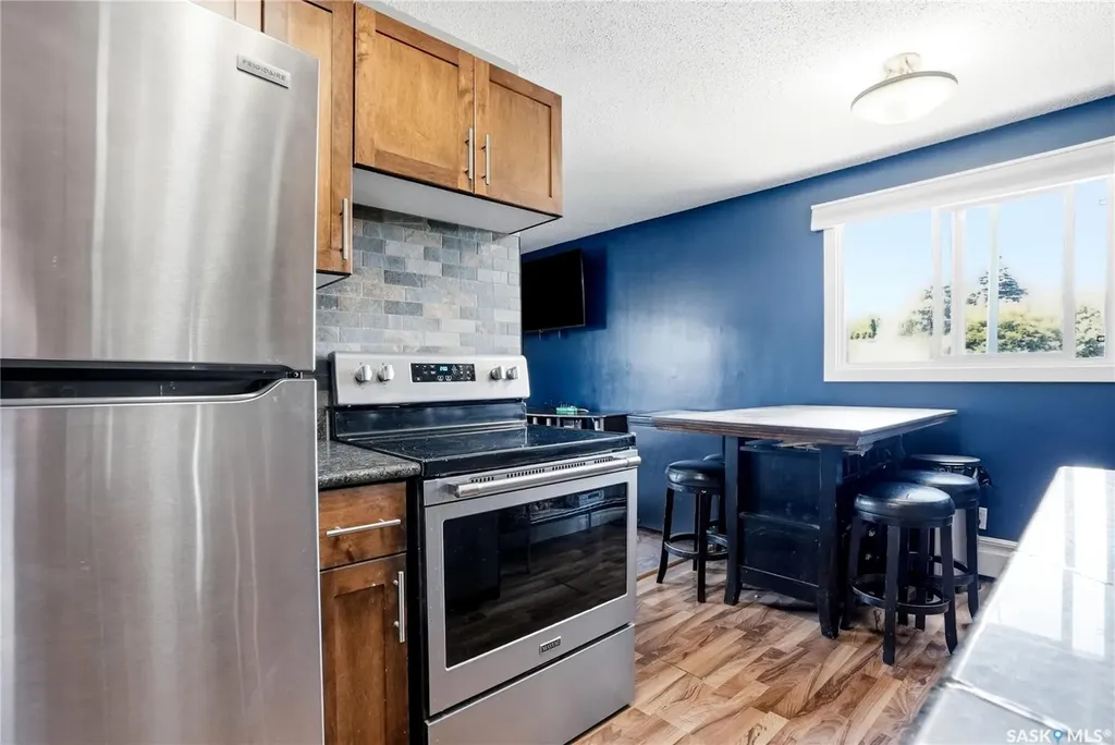 115 Acadia Drive Saskatoon SK S7H 4T8