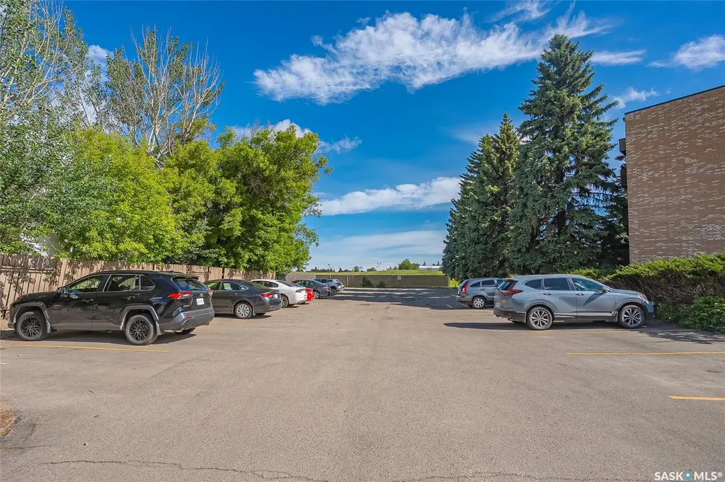 333 Silverwood Road Saskatoon SK S7K 6G1