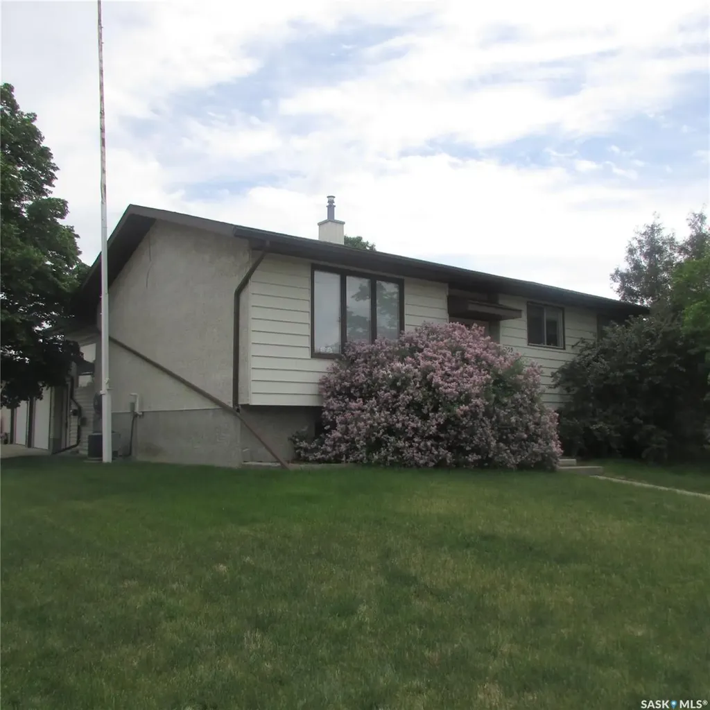3003 Doan Drive Regina SK S4V 1H6