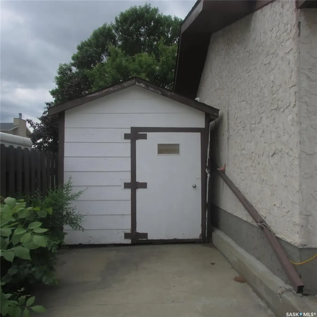 3003 Doan Drive Regina SK S4V 1H6