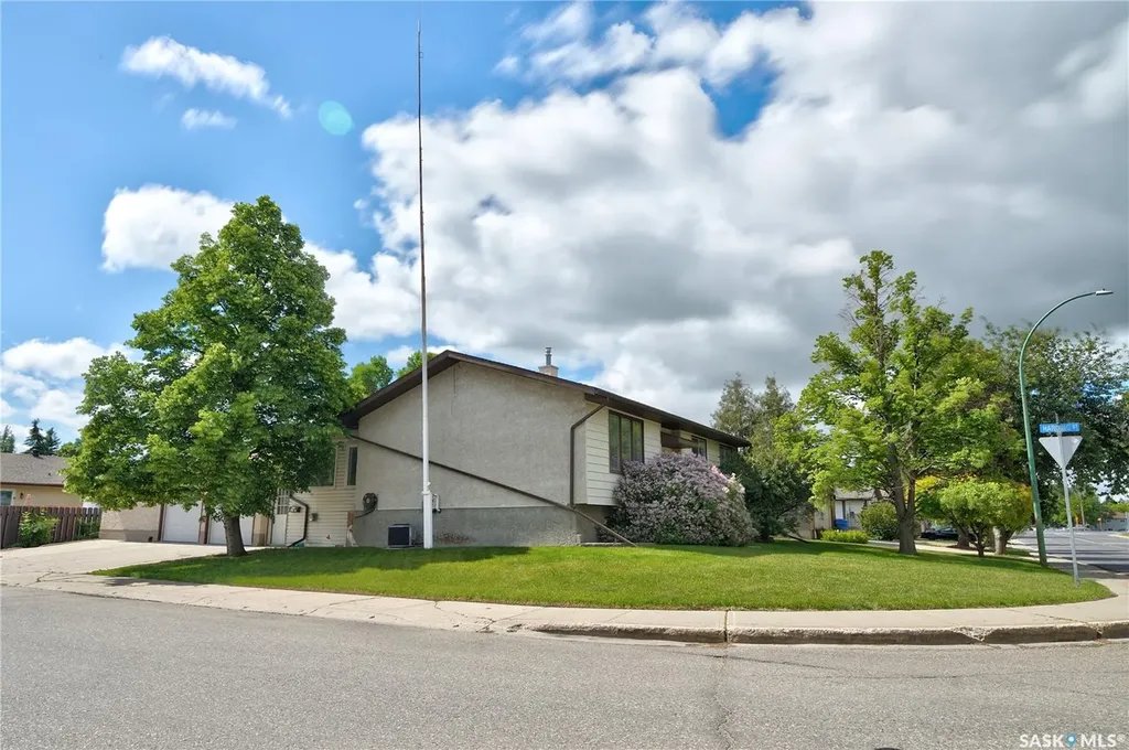 3003 Doan Drive Regina SK S4V 1H6