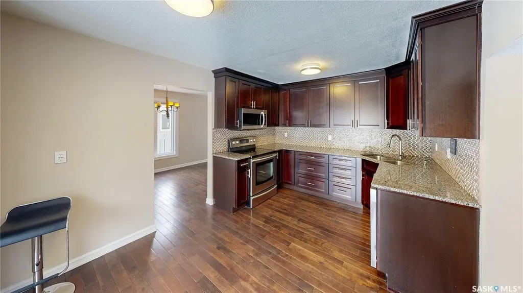 50 Lowry Place Regina SK S4S 6C7