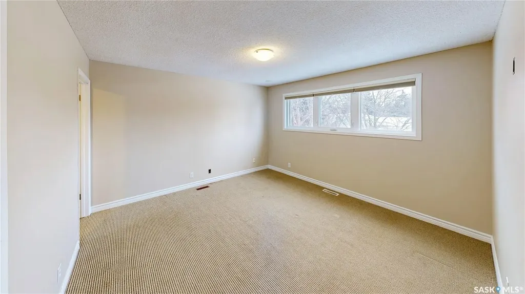 50 Lowry Place Regina SK S4S 6C7