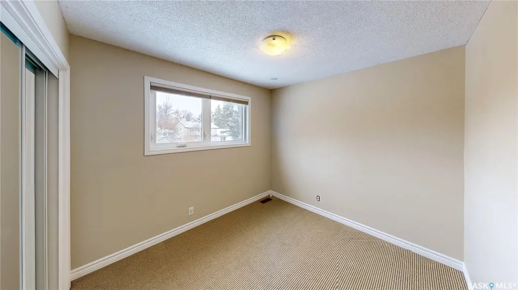 50 Lowry Place Regina SK S4S 6C7