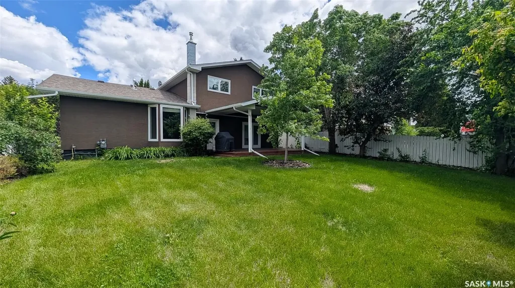 50 Lowry Place Regina SK S4S 6C7
