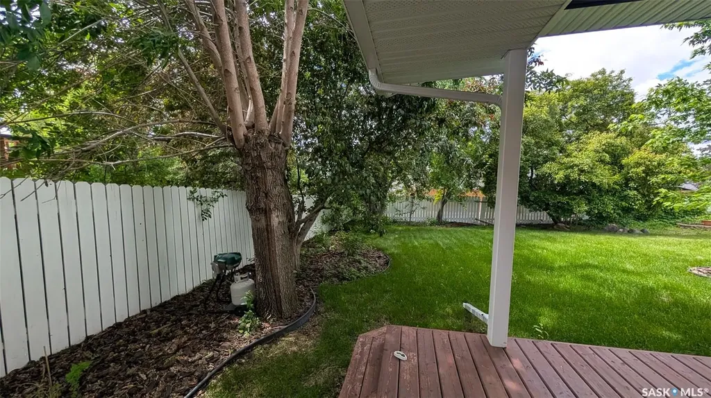 50 Lowry Place Regina SK S4S 6C7