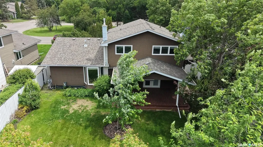 50 Lowry Place Regina SK S4S 6C7