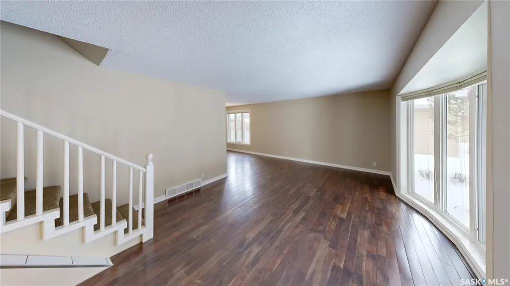 50 Lowry Place Regina SK S4S 6C7