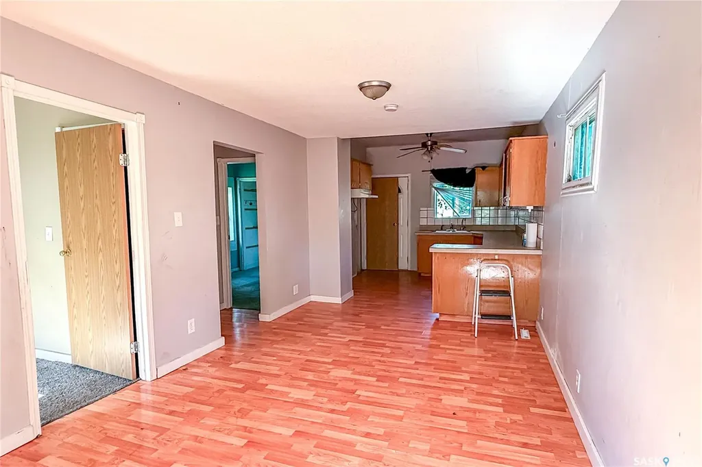 1132 Queen Street Regina SK S4T 4B2
