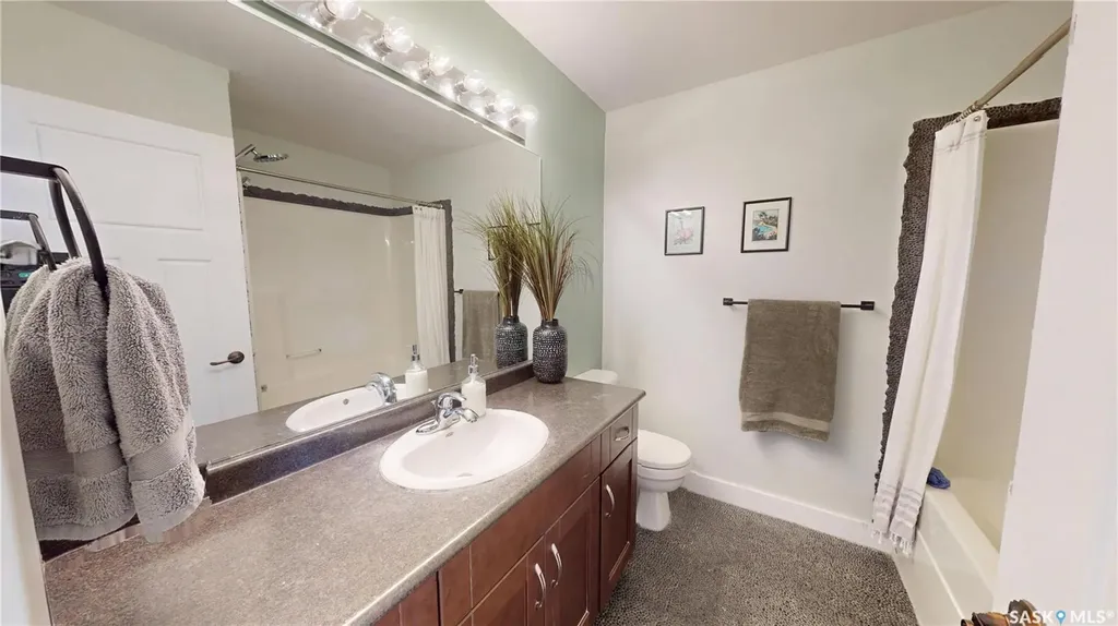 279 Rutherford Crescent Saskatoon SK S7N 4X5