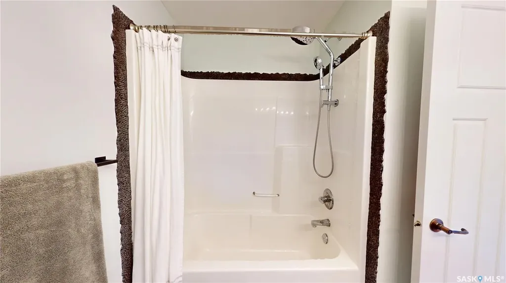 279 Rutherford Crescent Saskatoon SK S7N 4X5