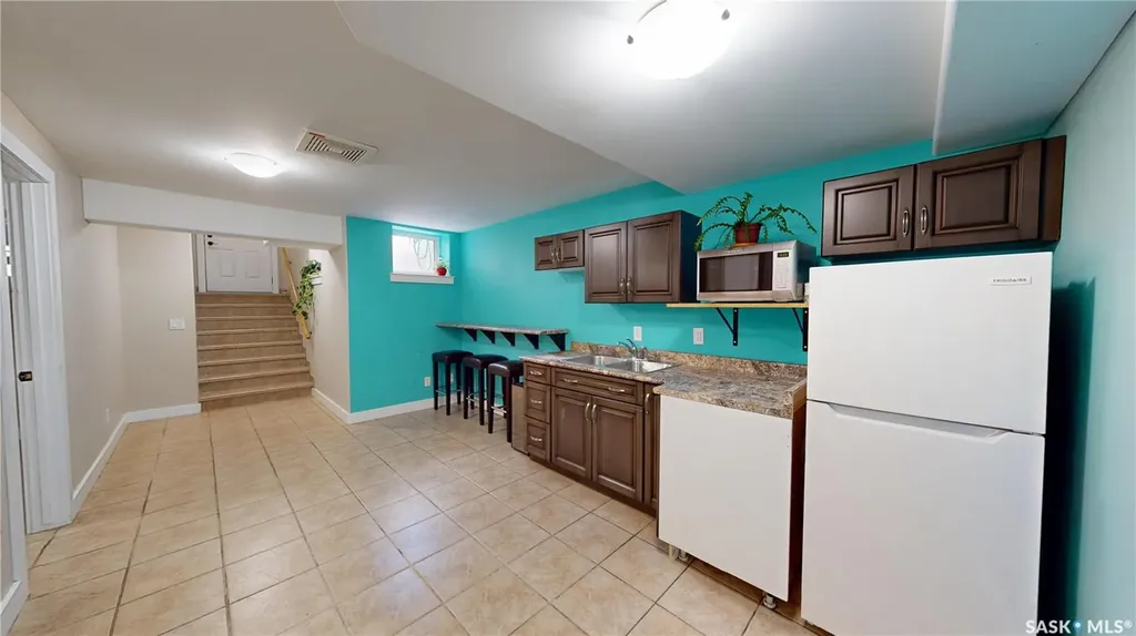 279 Rutherford Crescent Saskatoon SK S7N 4X5