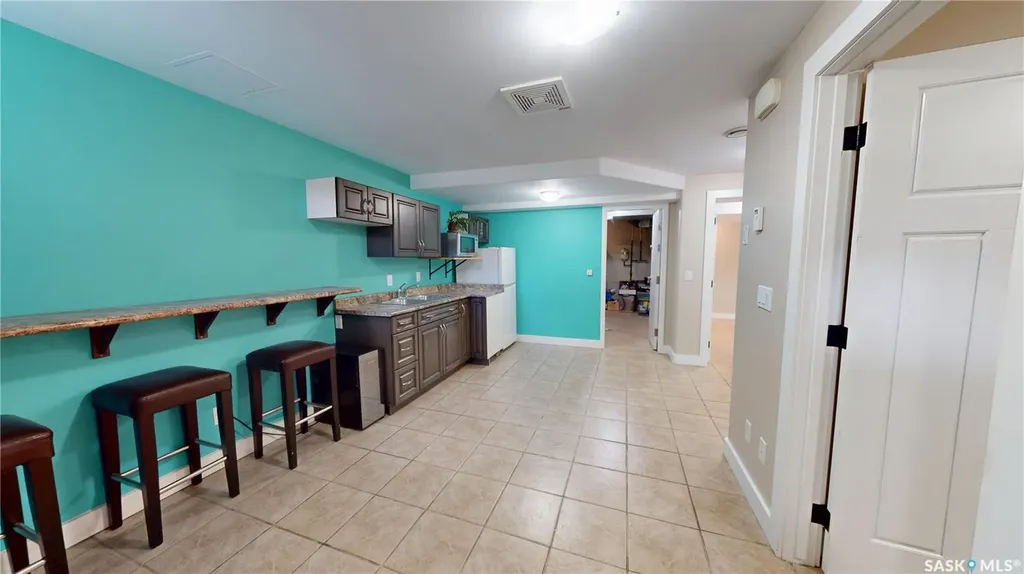 279 Rutherford Crescent Saskatoon SK S7N 4X5