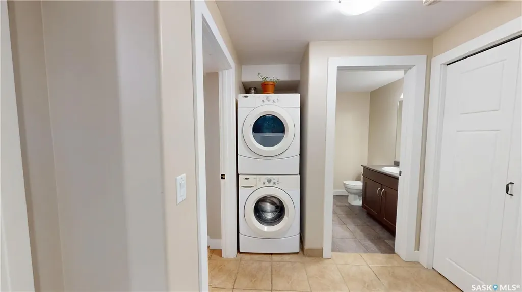 279 Rutherford Crescent Saskatoon SK S7N 4X5