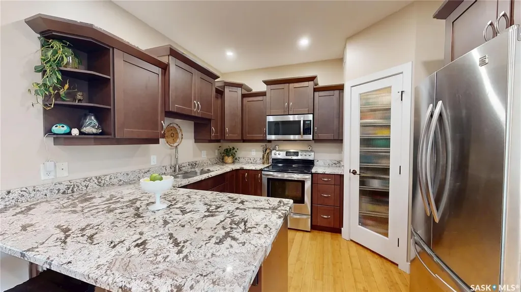 279 Rutherford Crescent Saskatoon SK S7N 4X5