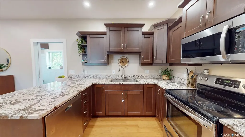 279 Rutherford Crescent Saskatoon SK S7N 4X5