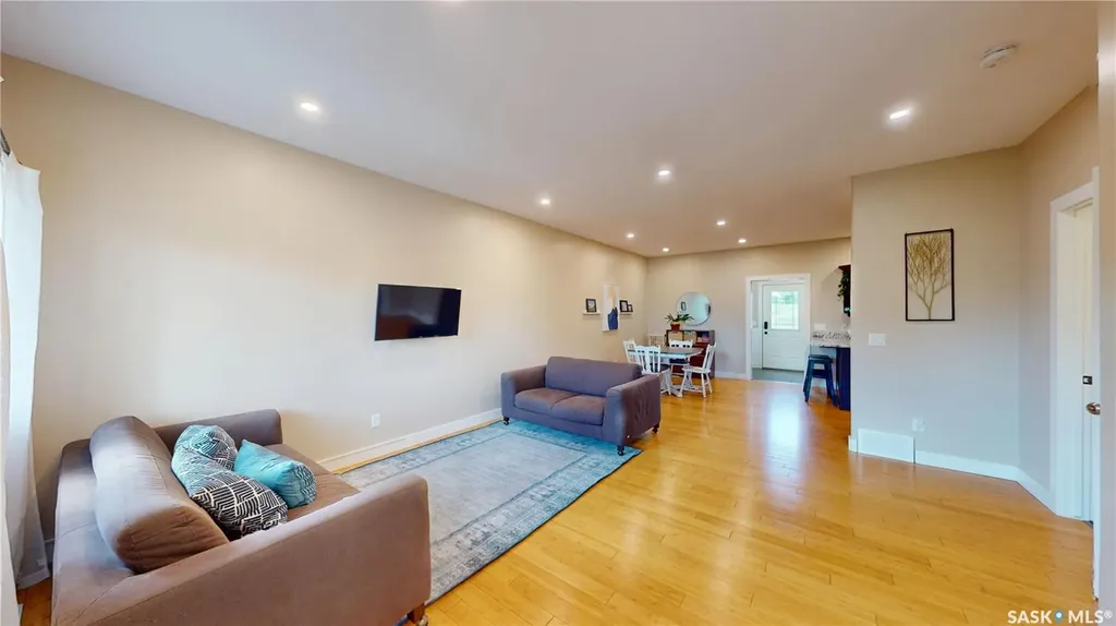 279 Rutherford Crescent Saskatoon SK S7N 4X5