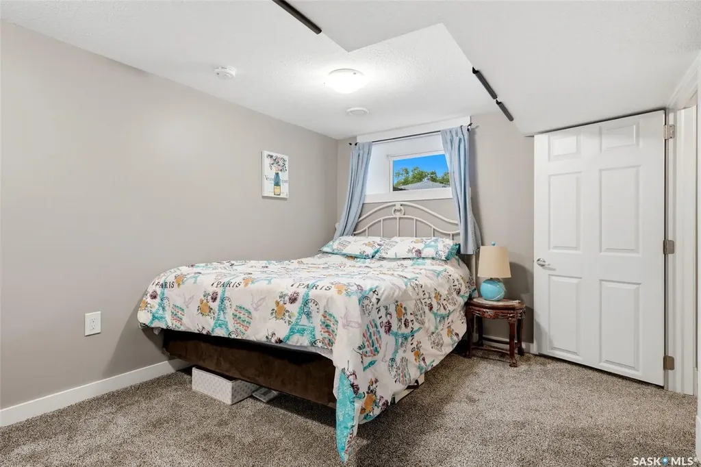 2467 Atkinson Street Regina SK S4N 3X6