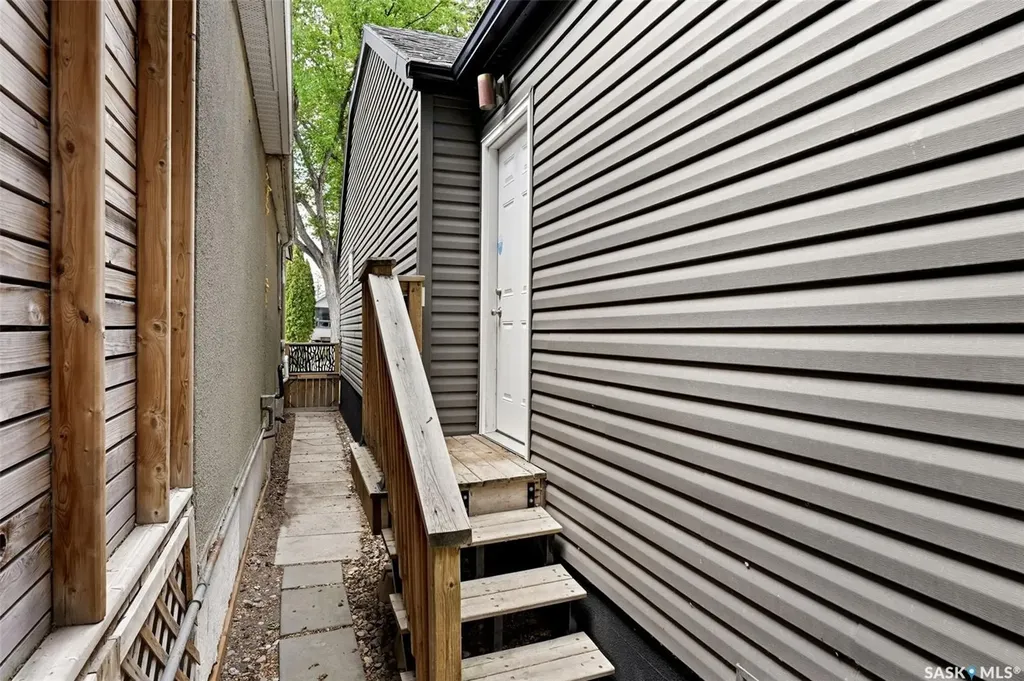 2467 Atkinson Street Regina SK S4N 3X6